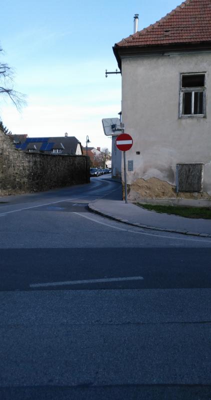 Da fehlt unter dem Einfahrtsverbot die Ausnahme für den Radverkehr